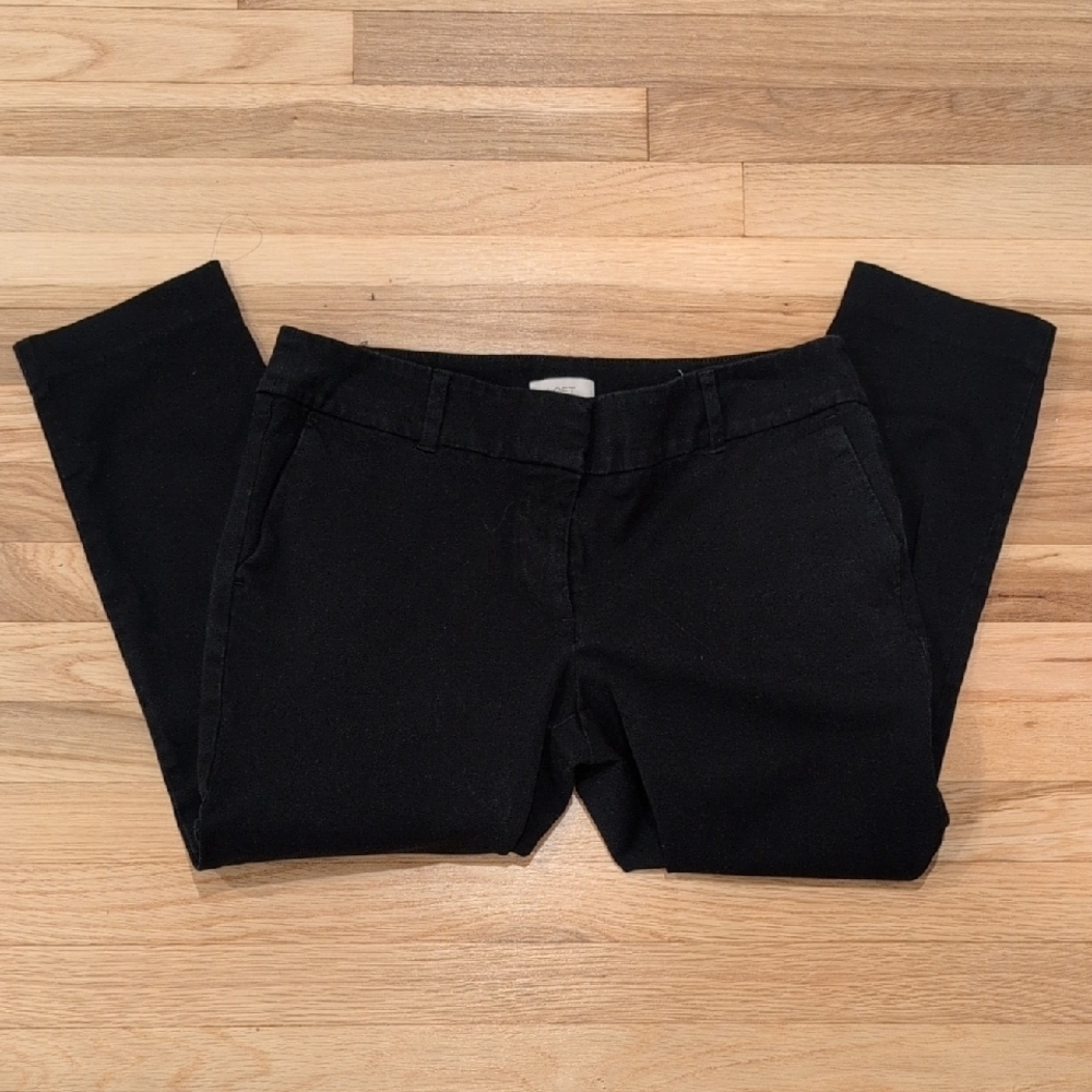 LOFT Women's Classic Black Skinny Jeans